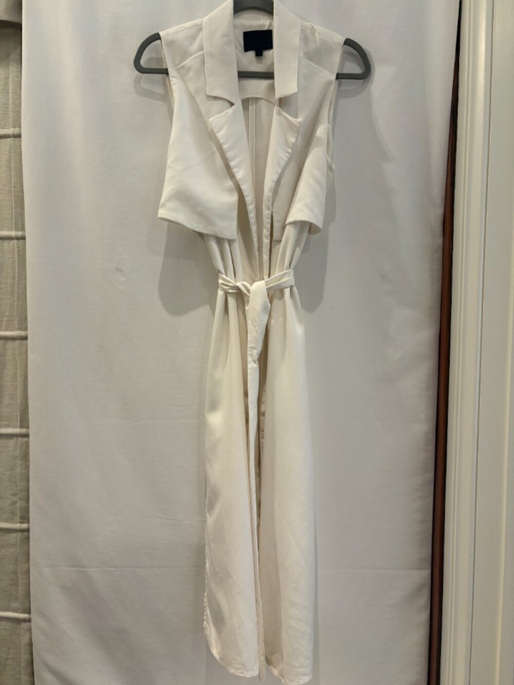 Intermix, White Sleeveless Trench | Size: M - Picture 7 of 9